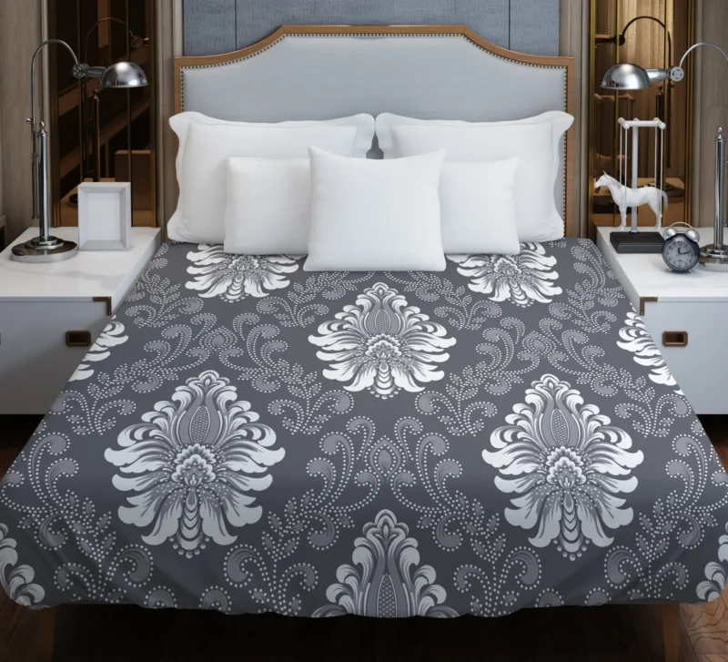 Vintage  Damask Seamless Pattern Background Duvet Cover